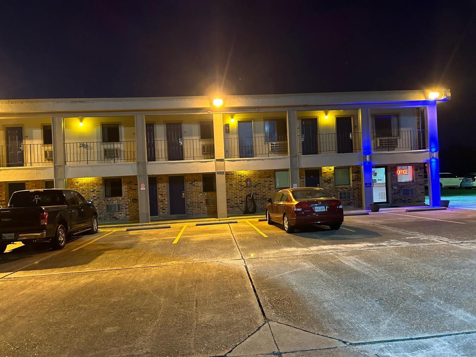Howards Inn Motel Eunice Экстерьер фото
